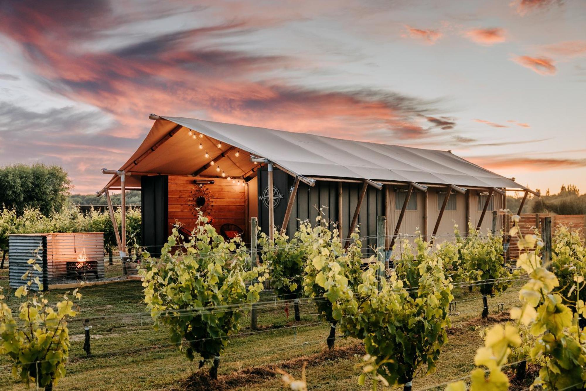 Villas & Vines Glamping Hastings Extérieur photo