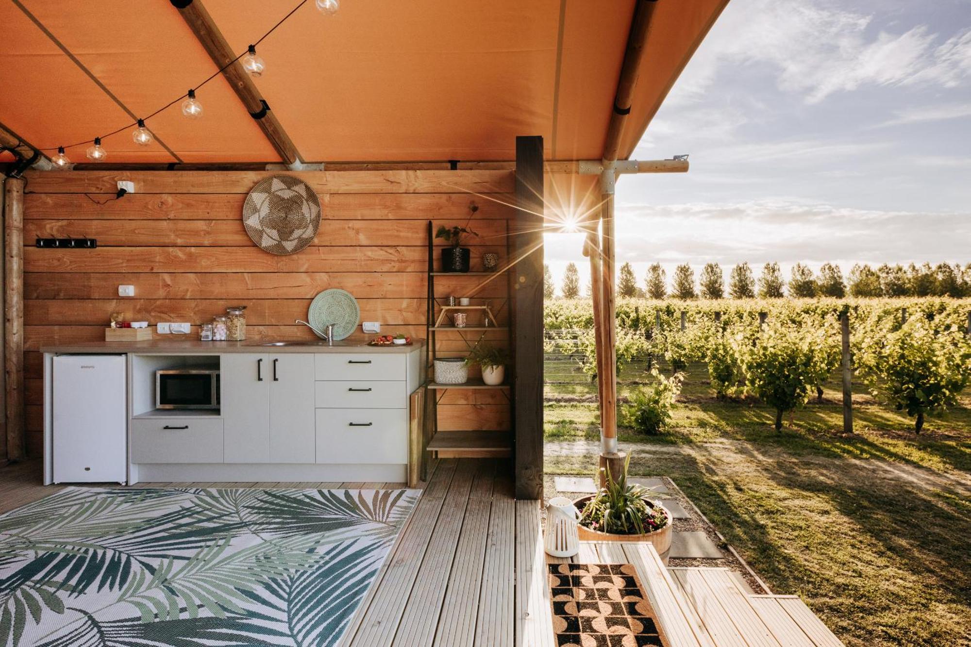Villas & Vines Glamping Hastings Extérieur photo